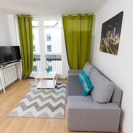 Center Palac Kultury Metro * ורשה