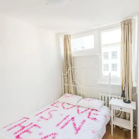Apartment Center Palac Kultury Metro Warsaw