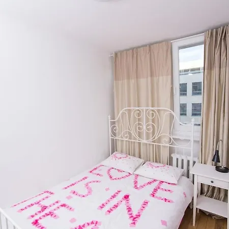 Center Palac Kultury Metro